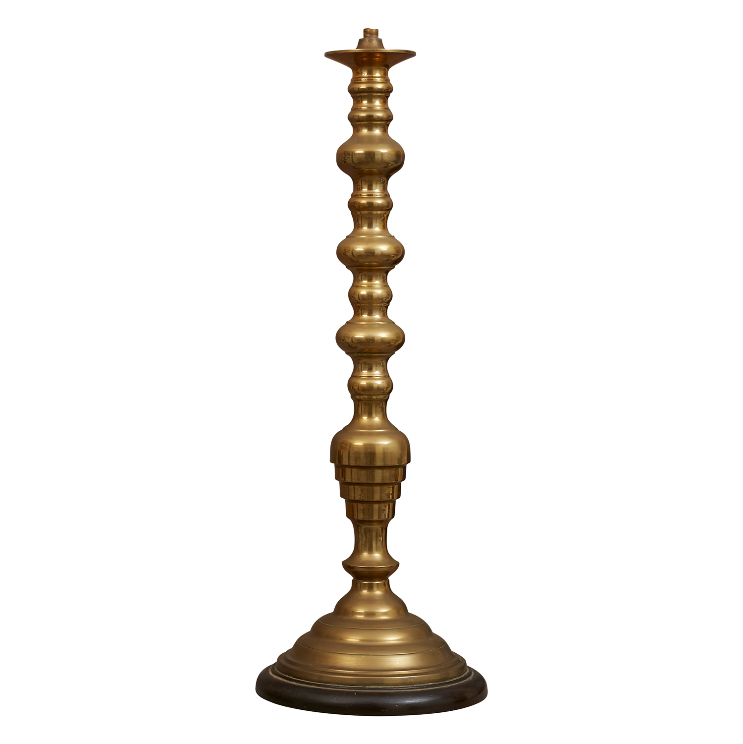 An early 20th century turned brass table lamp on turned mahogany base