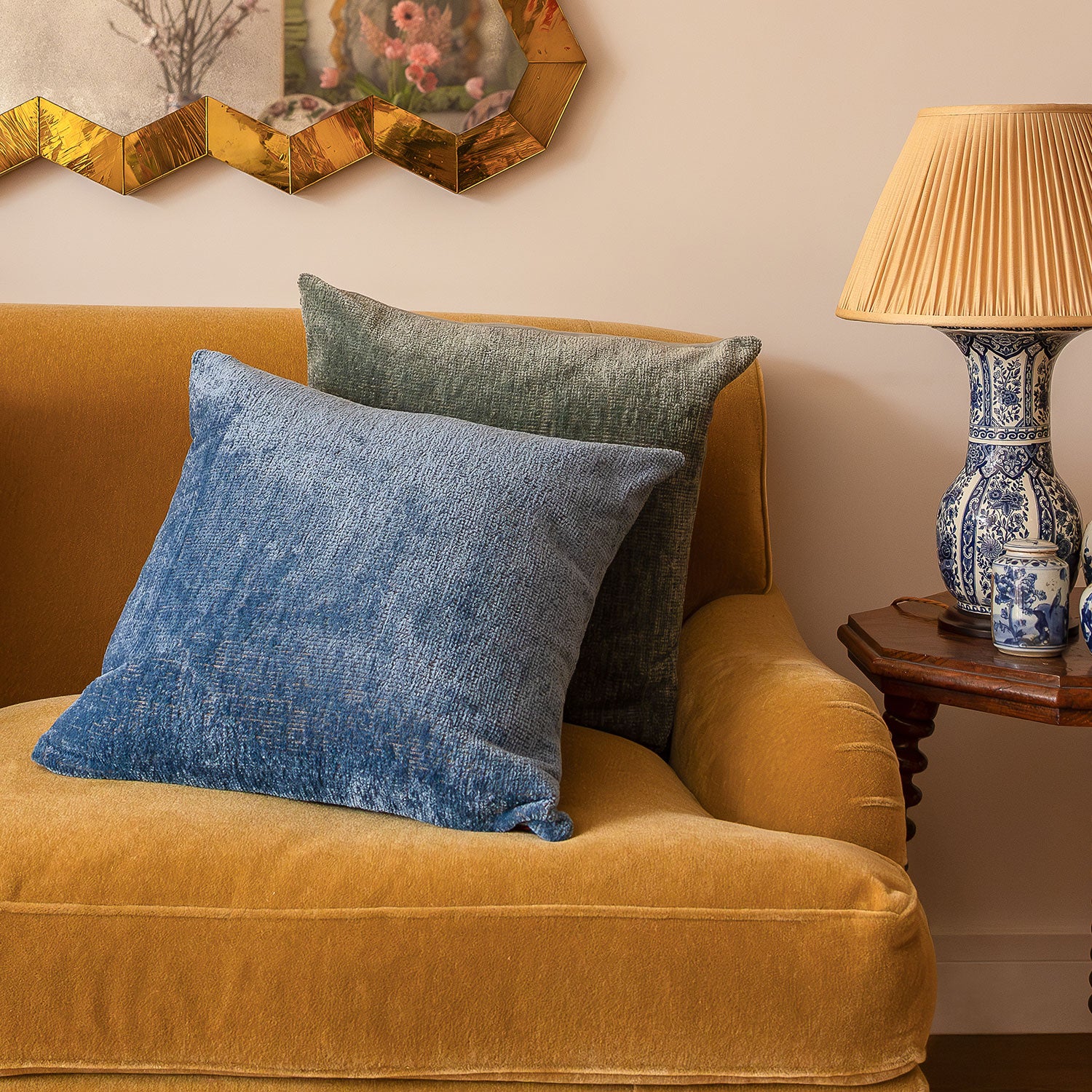 Square hand-woven chenille cushions image 2